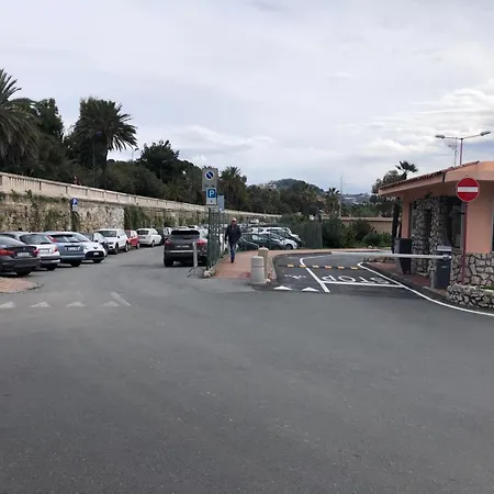 아파트 Casa Di Lisa 산레모